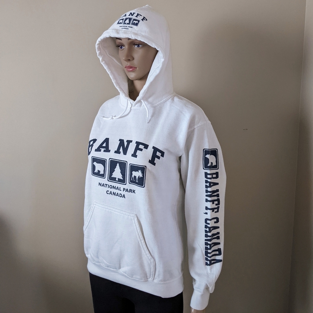 Banff National Park Canada White hoodie, Size Small
